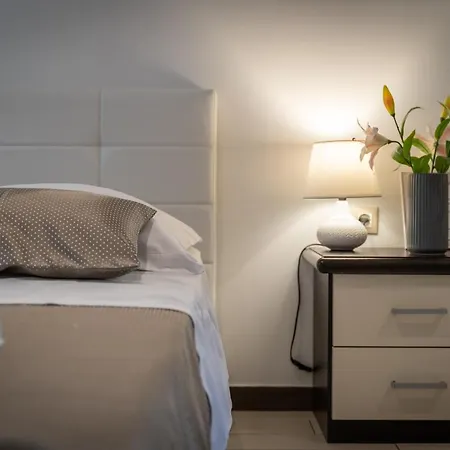 Apartman Studio La Luna *