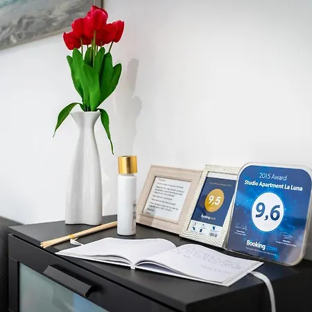 Studio La Luna דירה *