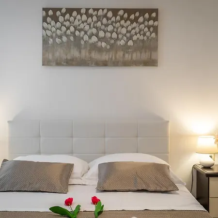 Studio La Luna דירה ספליט